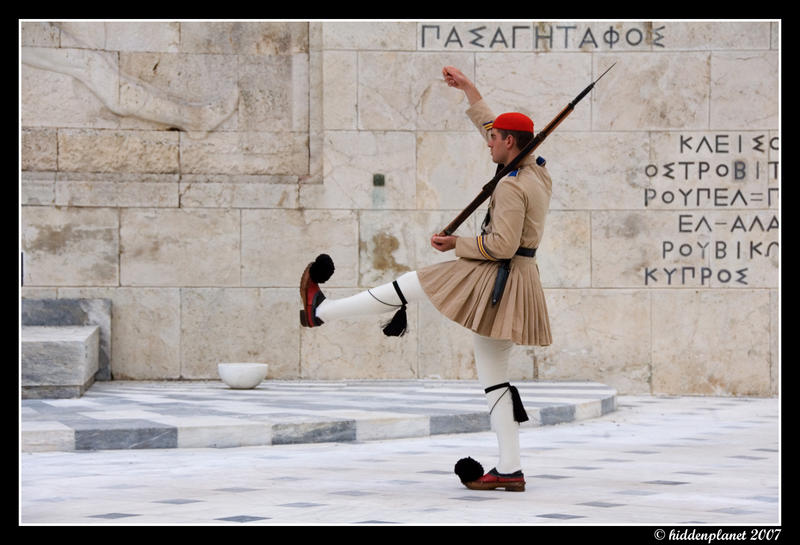 Changing_the_guard_in_Athens_by_Hiddenplanet.jpg